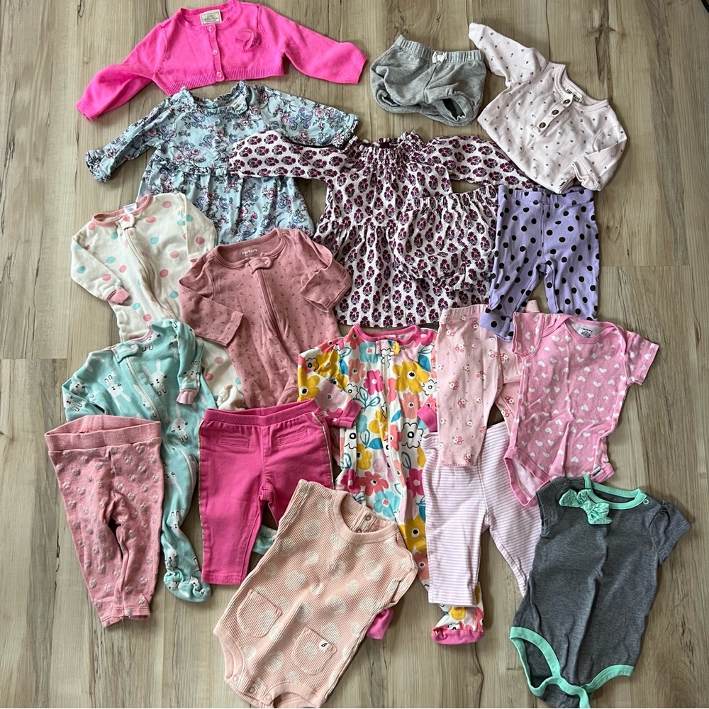 18 Piece Lot of Spring Summer 3-6 Month Baby Girl Clothes Sleeper Dress Overalls